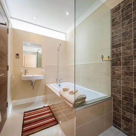 Sea Breeze 4* Galway