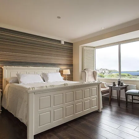 Sea Breeze 4* Galway